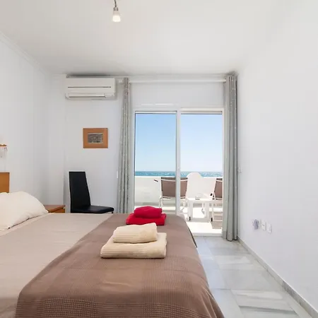 Superb Large On The Appartement Marbella