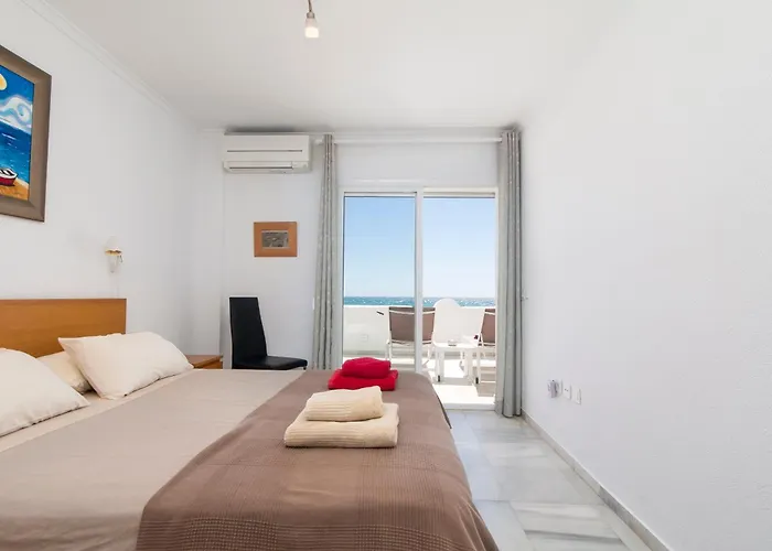 Superb Large On The アパート マルベーリャ